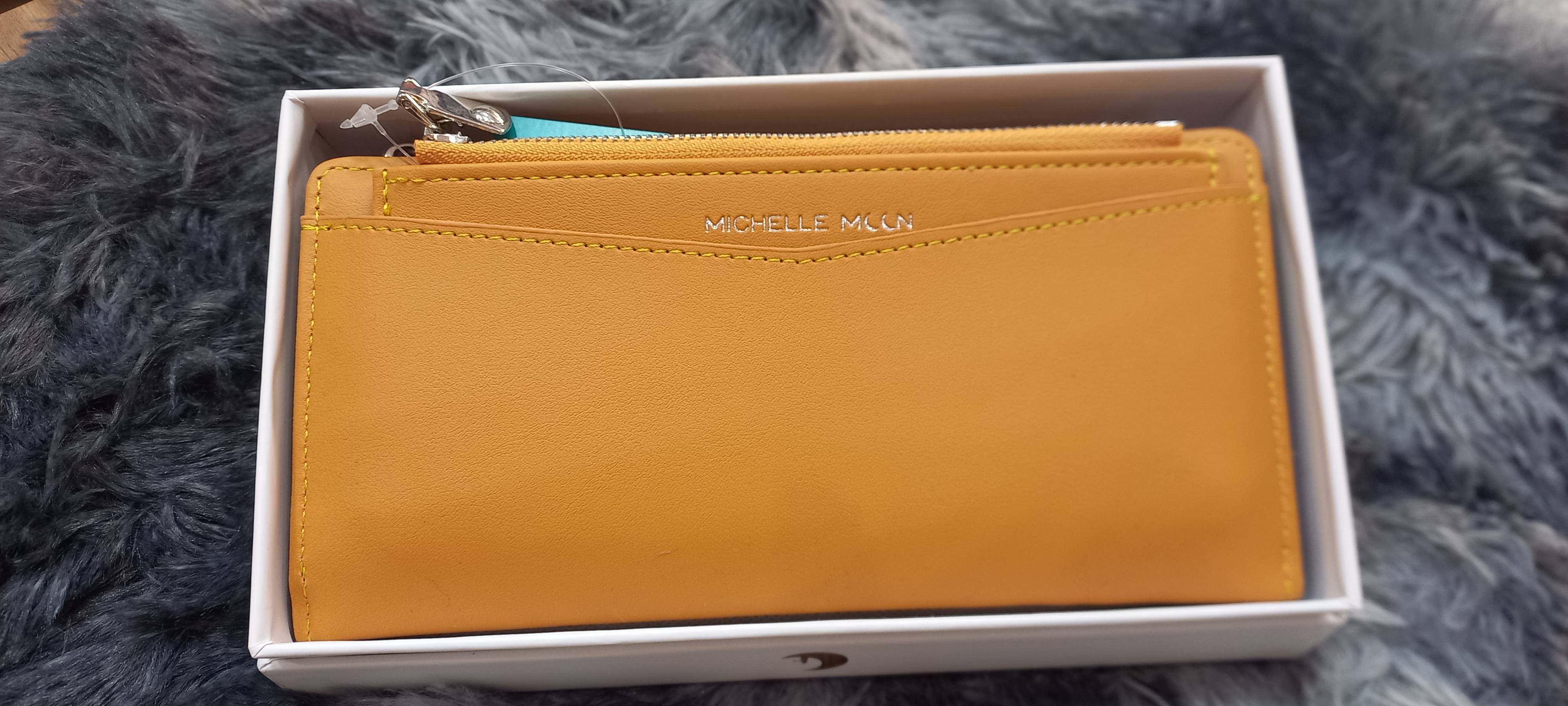 Cartera D´mano lisa