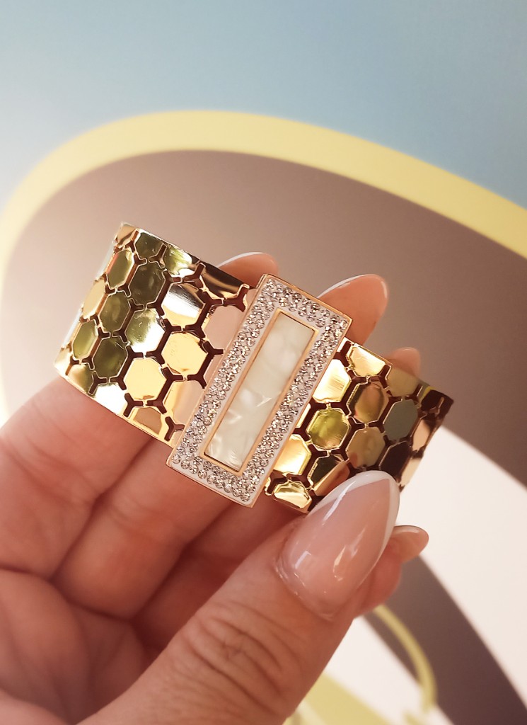 Brazalete Diosa Nácar